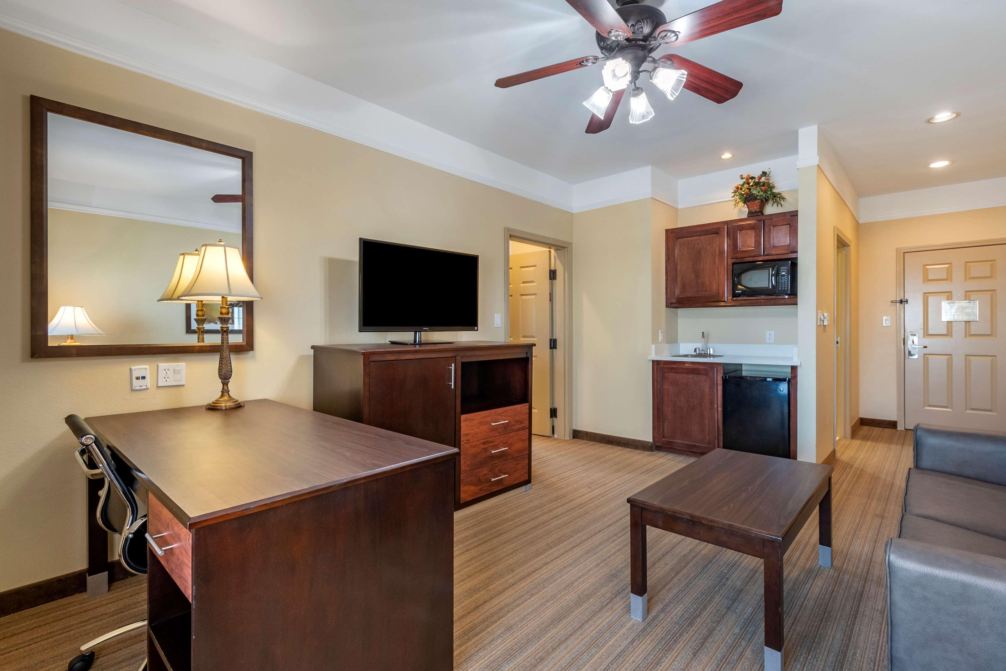 Best Western Plus Monica Royale Inn & Suites Greenville Kültér fotó
